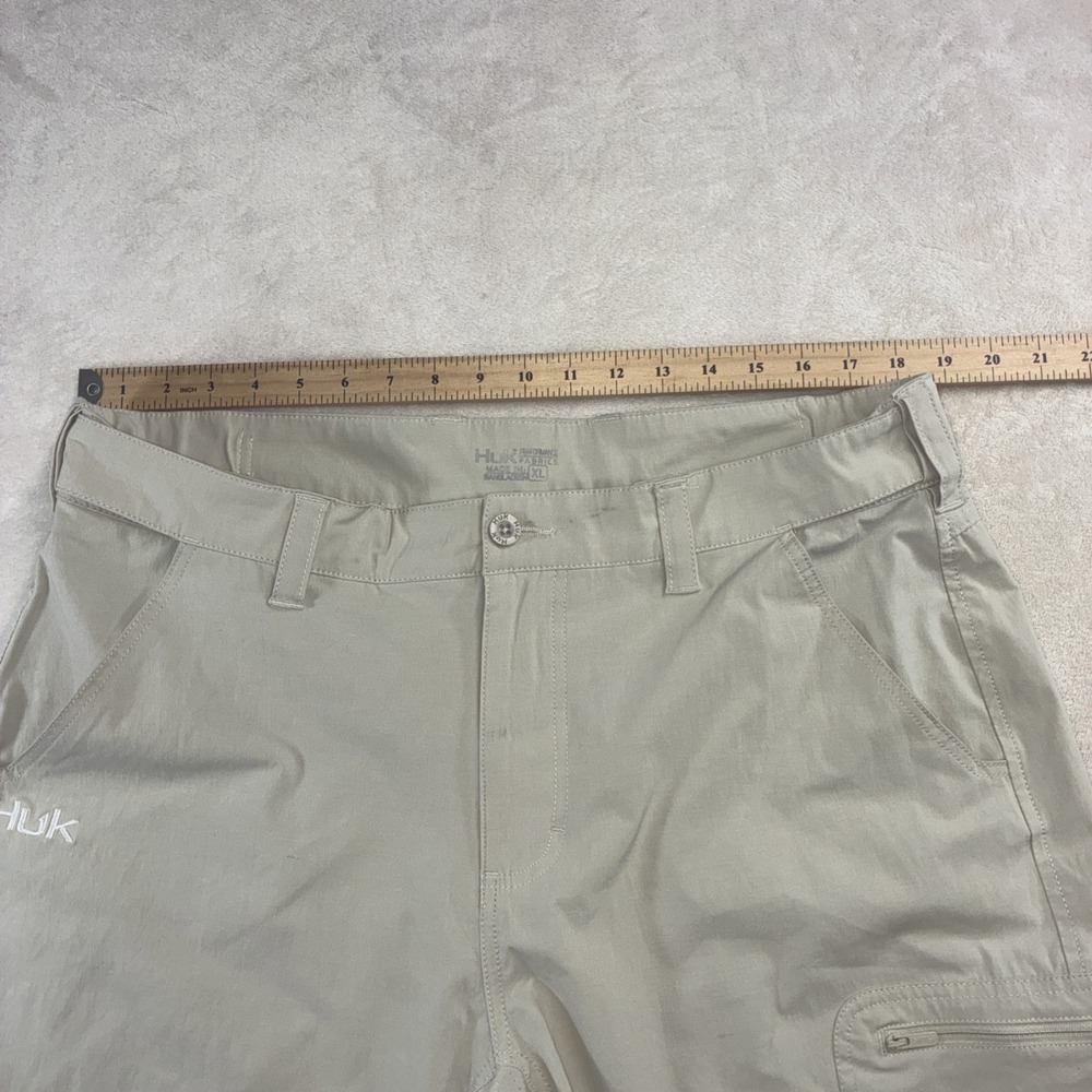 Huk Men's Fishing Board Shorts - Picture 5 of 9